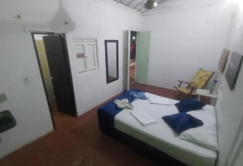 ホテル La Antigua