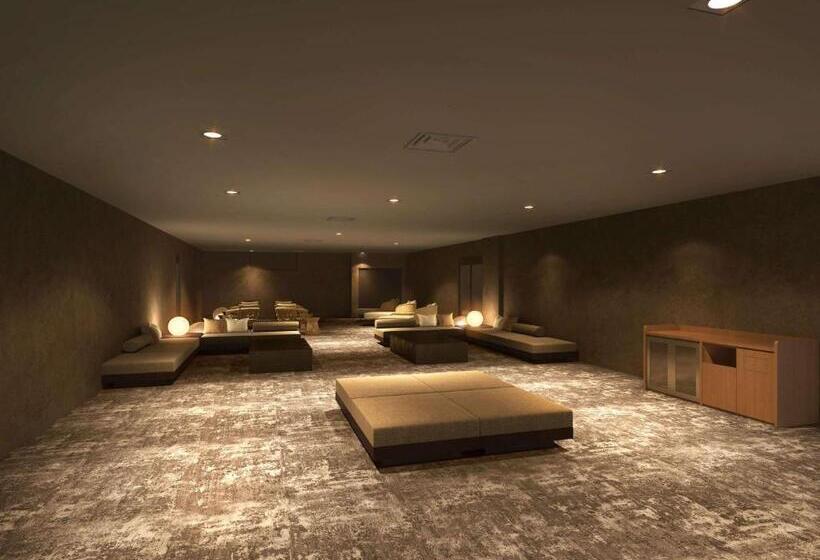 Hotel Mercure Kochi Tosa Resort & Spa