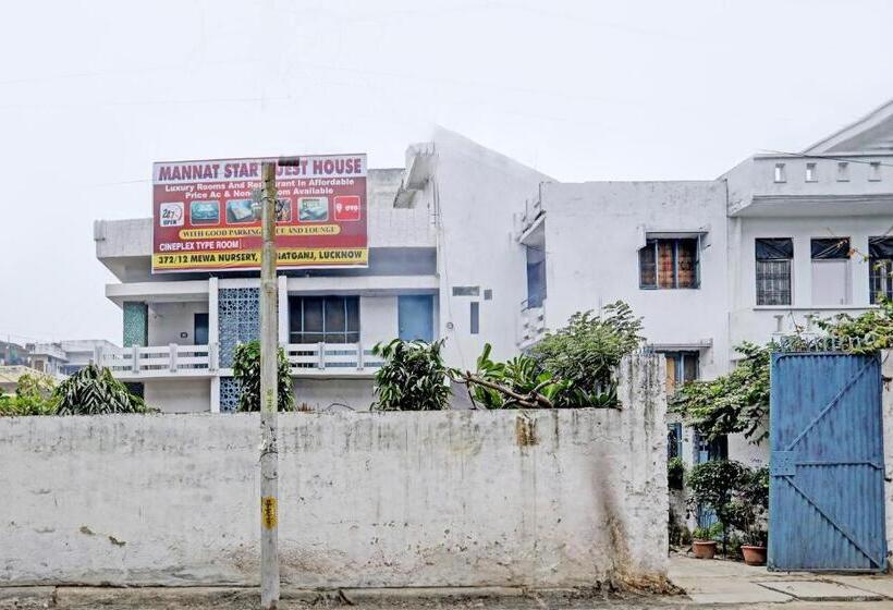 فندق Oyo 82079 Mannat Star Residancy