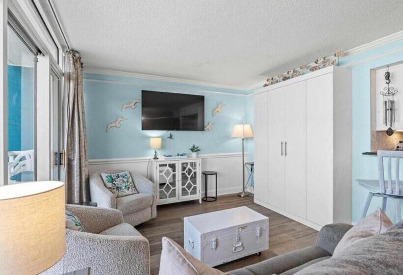 Ocean Pearl At Atlantica