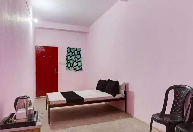 Oyo Flagship Hotel Ashra Inn