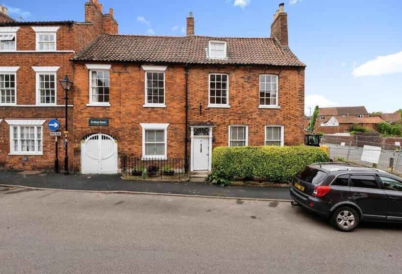 膳宿费 Archway House