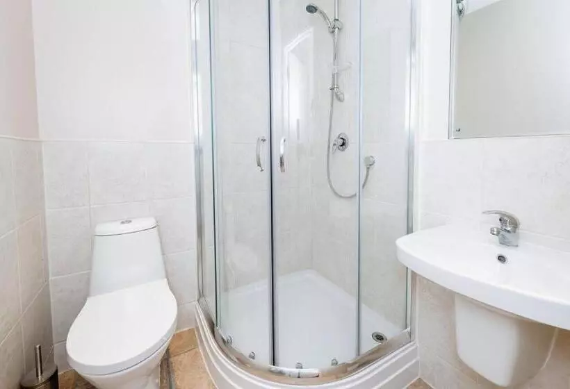 Majatalo Archway House