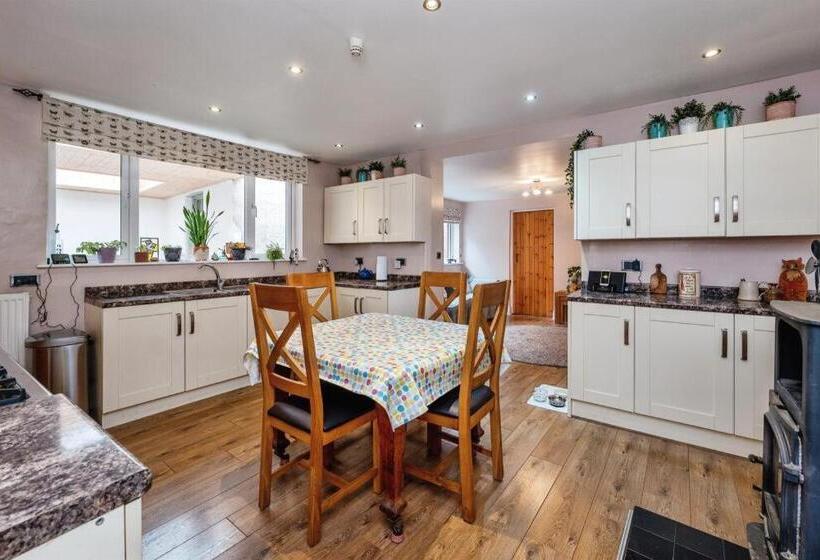 膳宿费 Archway House