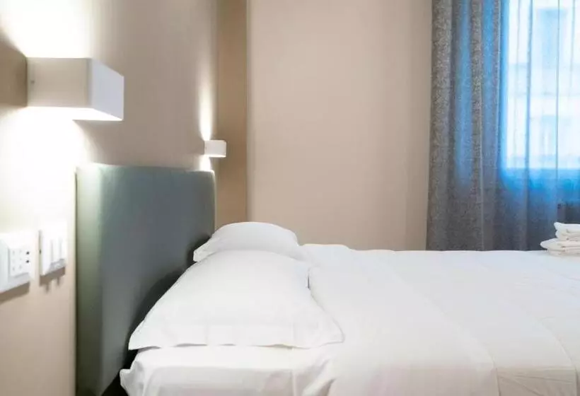 پانسیون Astoria Comfort Rooms
