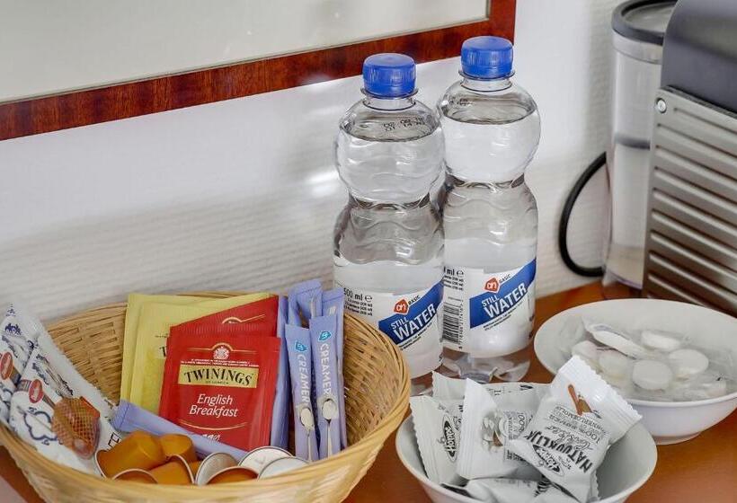 پانسیون City Centre, Canal House, Luxurious , Stylish Bedroom, Ensuite Bathroom, Own Entrance