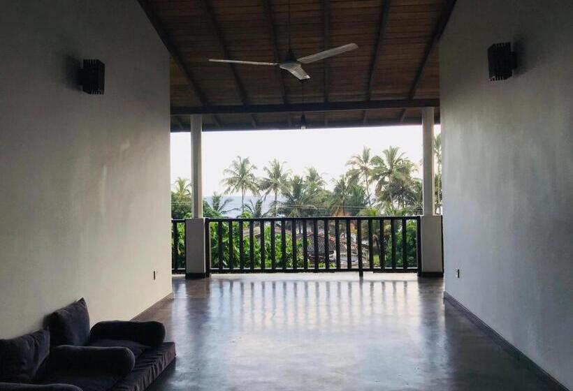 بنسيون Mira House