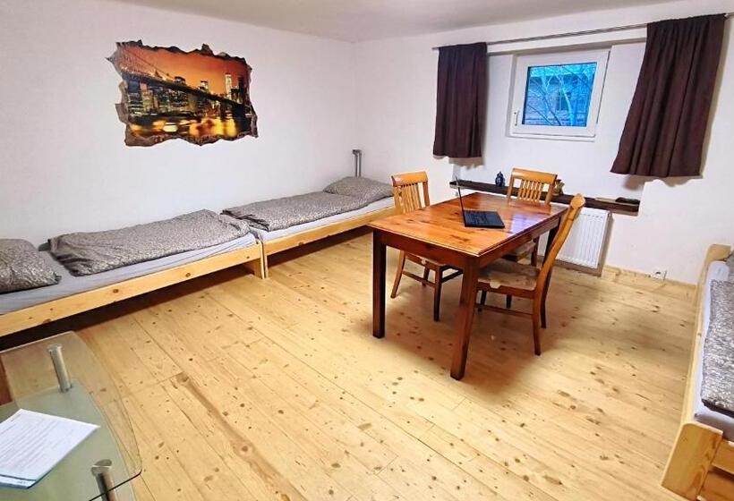 膳宿费 Penzion Bernardo