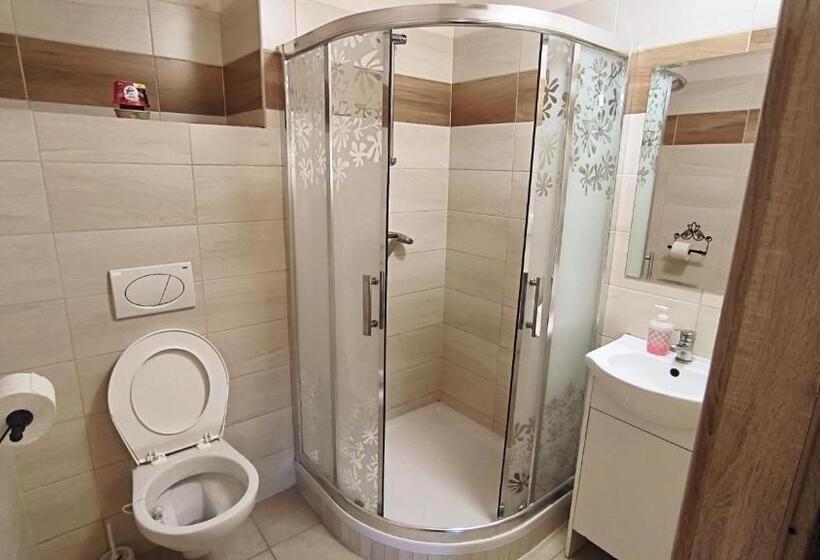 膳宿费 Penzion Bernardo