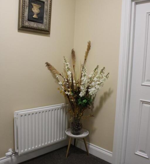 Пансион Station Rooms