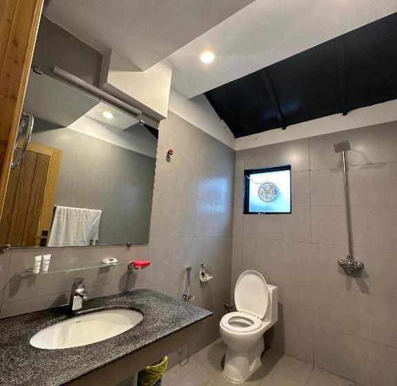 پانسیون The Garden