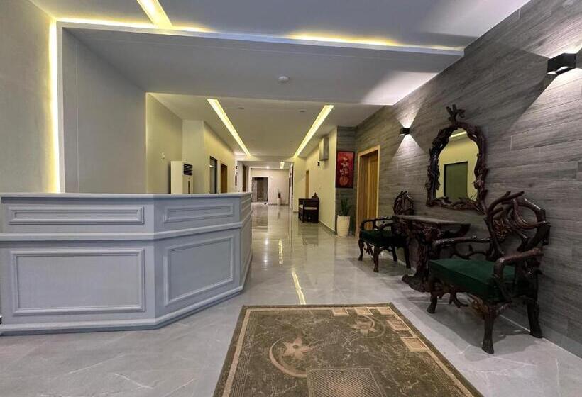 پانسیون The Garden