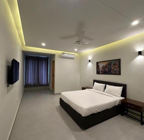 پانسیون The Garden