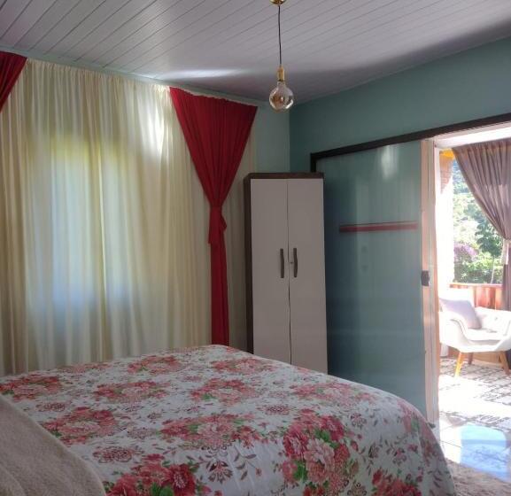 Schronisko Pousada Rancho Das Flores