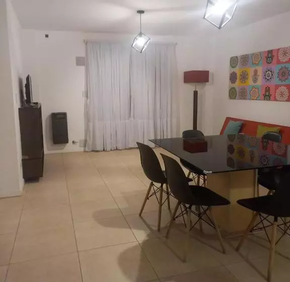 Apart272
