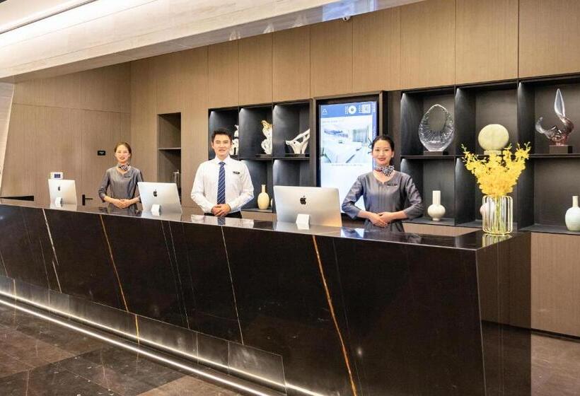 Atour Hotel Kunming West Renmin Road Daguan