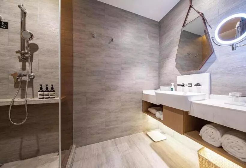 Atour Hotel Yichun Administrative Center