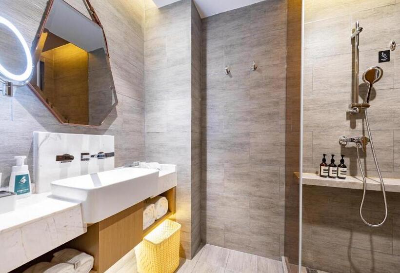 Atour Hotel Yichun Administrative Center