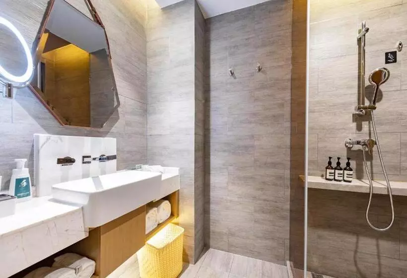 Atour Hotel Yichun Administrative Center