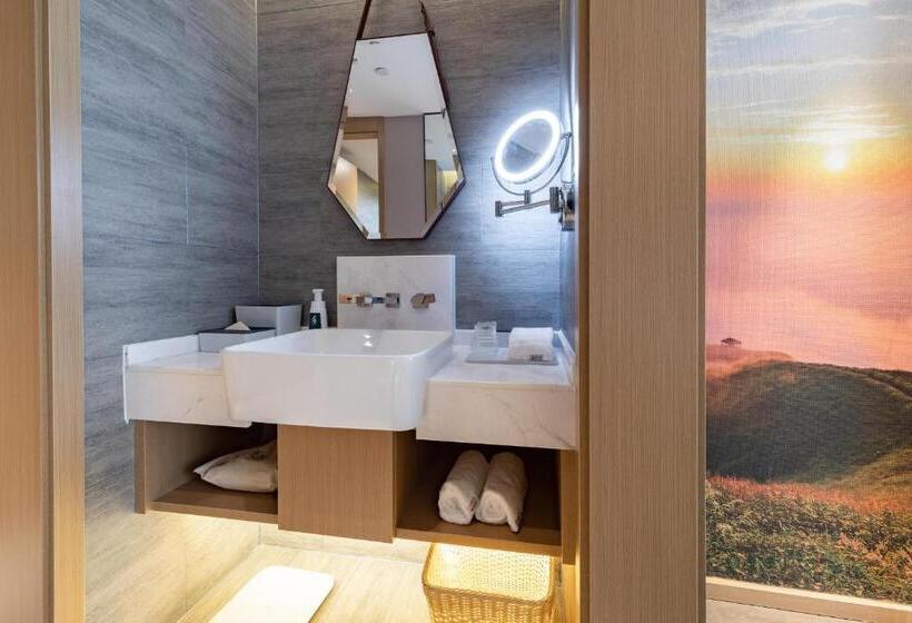 Atour Hotel Yichun Administrative Center