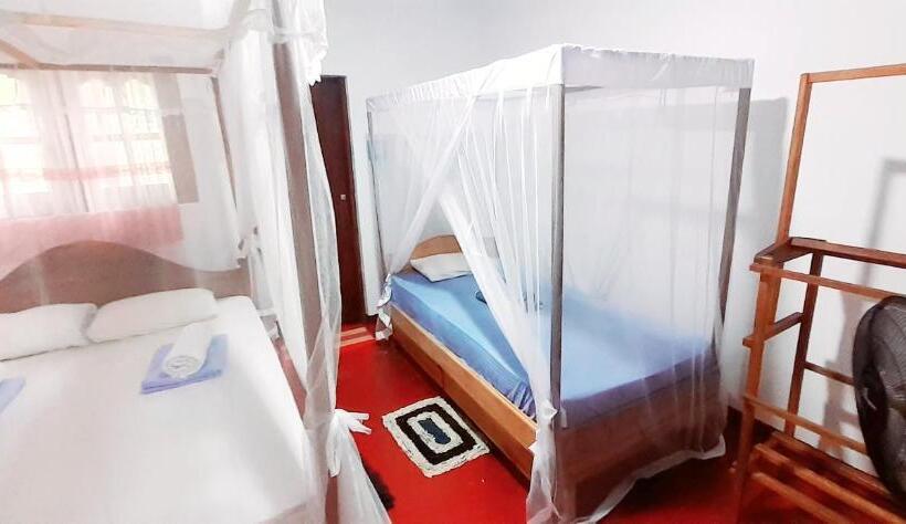 مبيت وإفطار Bamboo Home Stay Hiriketiya