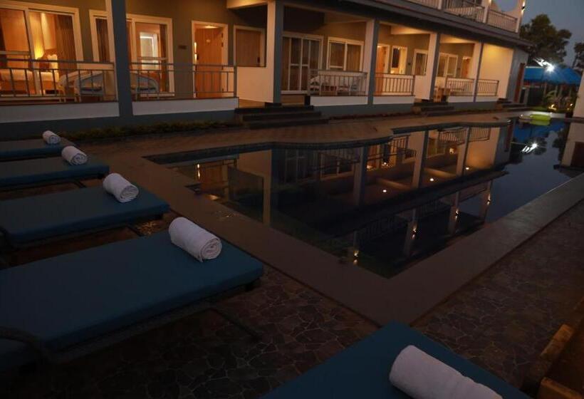 Отель Gracias Cafe & Resort