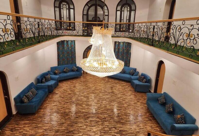 בית מלון כפרי Grand Nishat