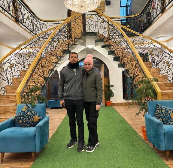 בית מלון כפרי Grand Nishat