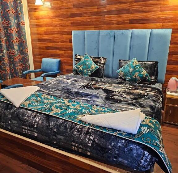 בית מלון כפרי Grand Nishat