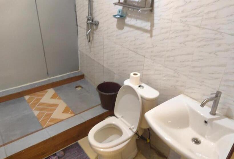 Отель Hong Yuan Primier