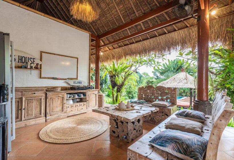 ホテル Kamayana Paradise