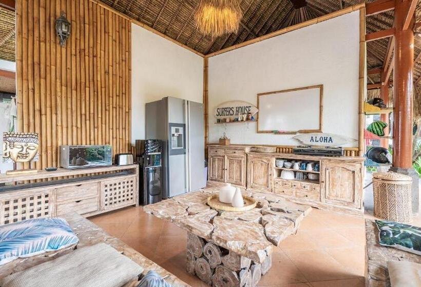 ホテル Kamayana Paradise