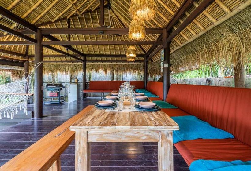 ホテル Kamayana Paradise