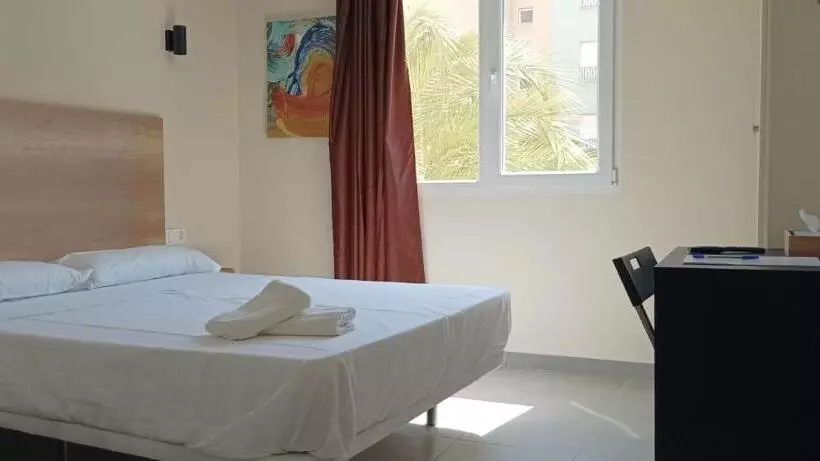 ホテル Marina Elche