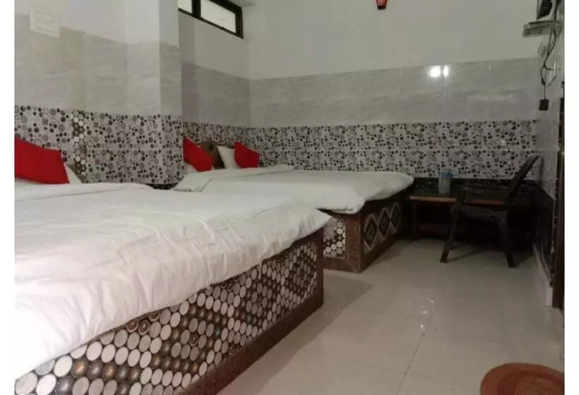 Hotelli Prem Vilas Paradise By Wb Inn