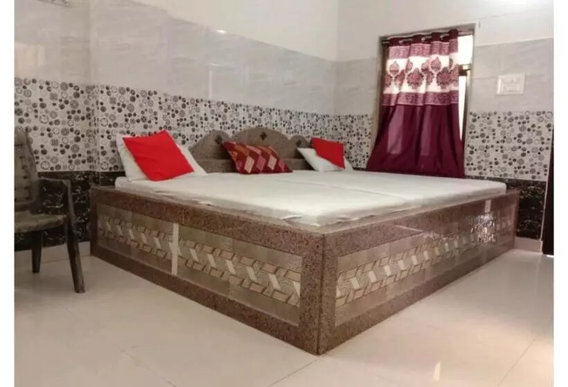 Hotelli Prem Vilas Paradise By Wb Inn