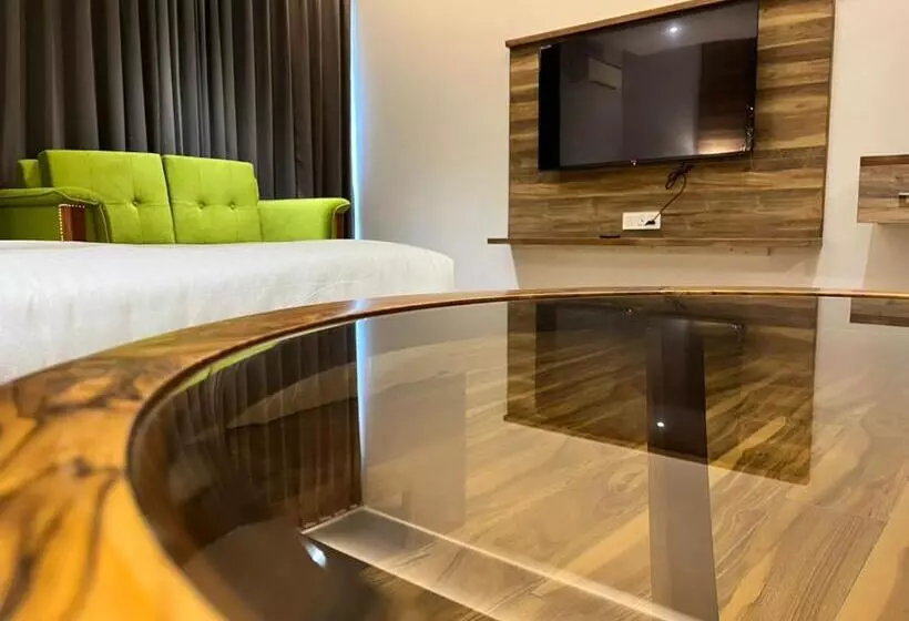 Hotelli Tamarind Tree