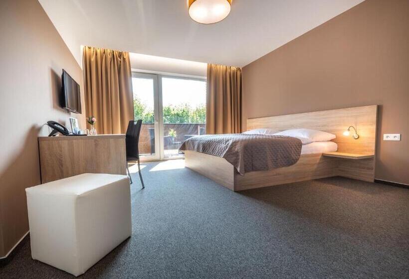 Отель Termály Malé Bielice