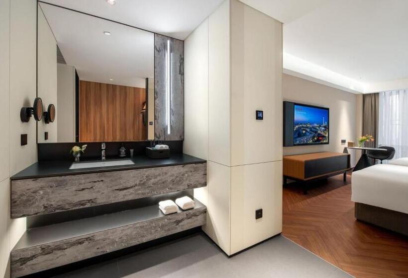 Intercity Hotel Futian Zhongzhou Bay