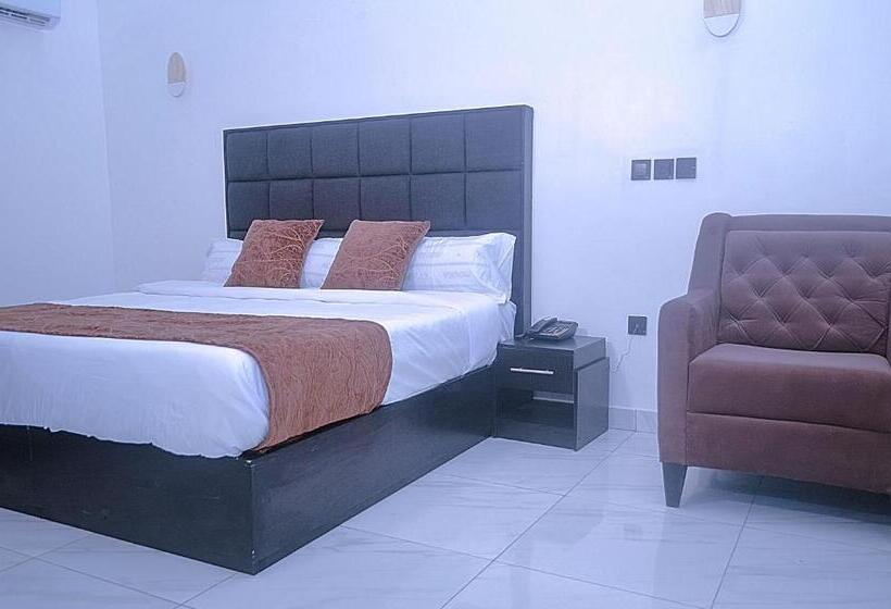 Kendronna Hotel And Suites