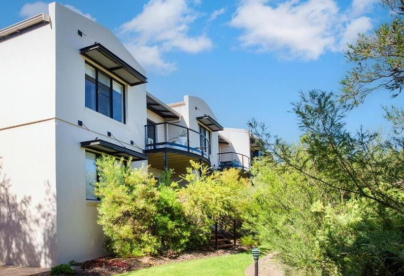 Panorama At Margarets Beach