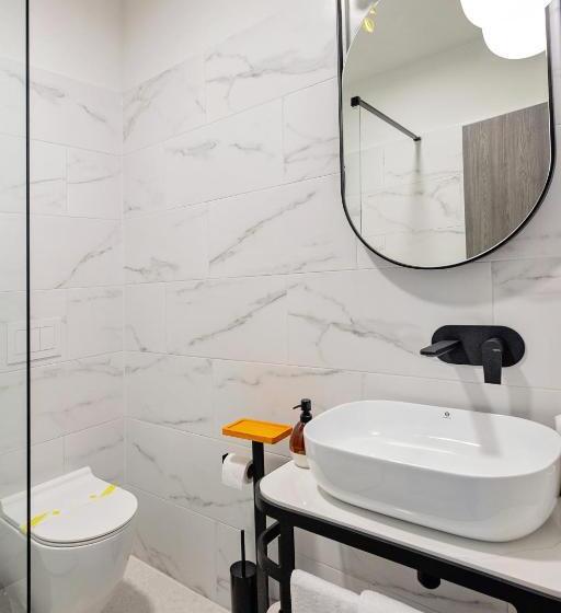 膳宿费 Complex Acom