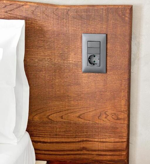 膳宿费 Complex Acom