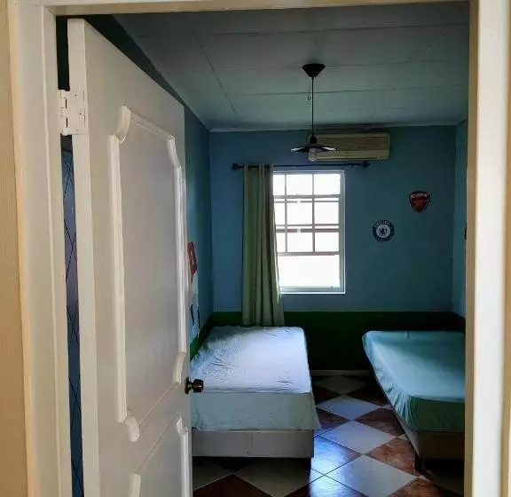 پانسیون Mi Casa Your Cass