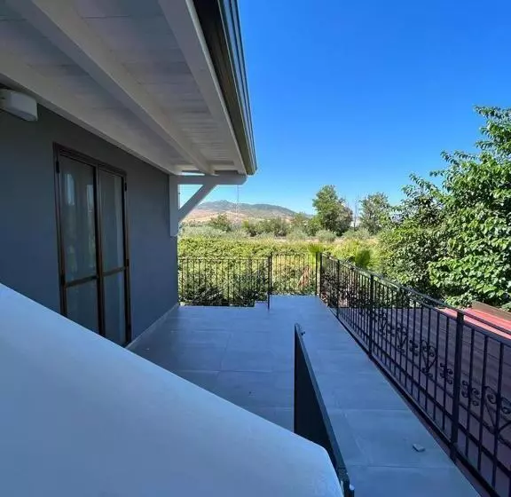 ペンション Policaretto Rooms