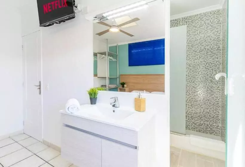 Majatalo Guest House Villa Neon Tenerife