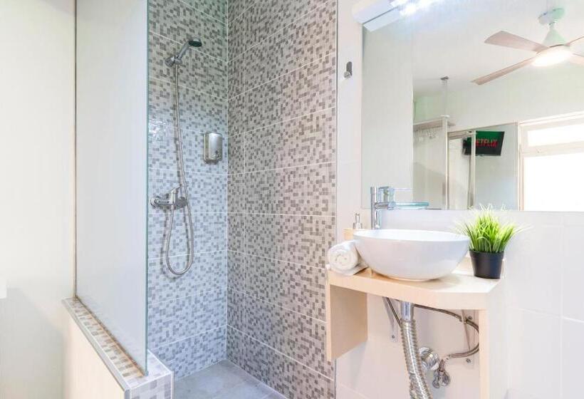 פנסיון Guest House Villa Neon Tenerife