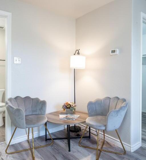 Panzió Winter Discounts Pink Studio, Central Location