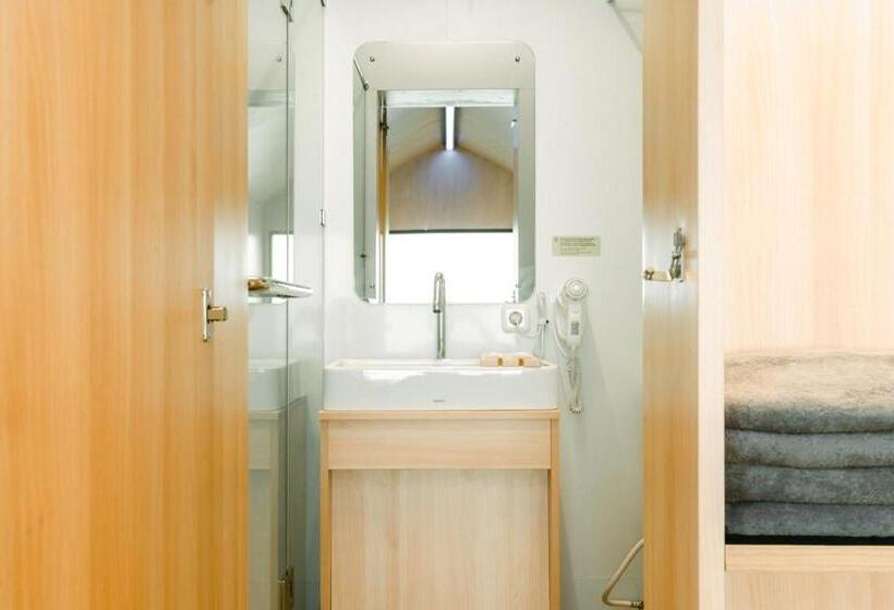 Resort Otel Bobocabin Dieng, Wonosobo