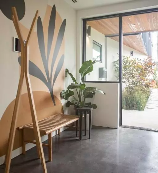 هاستل Haven Coliving